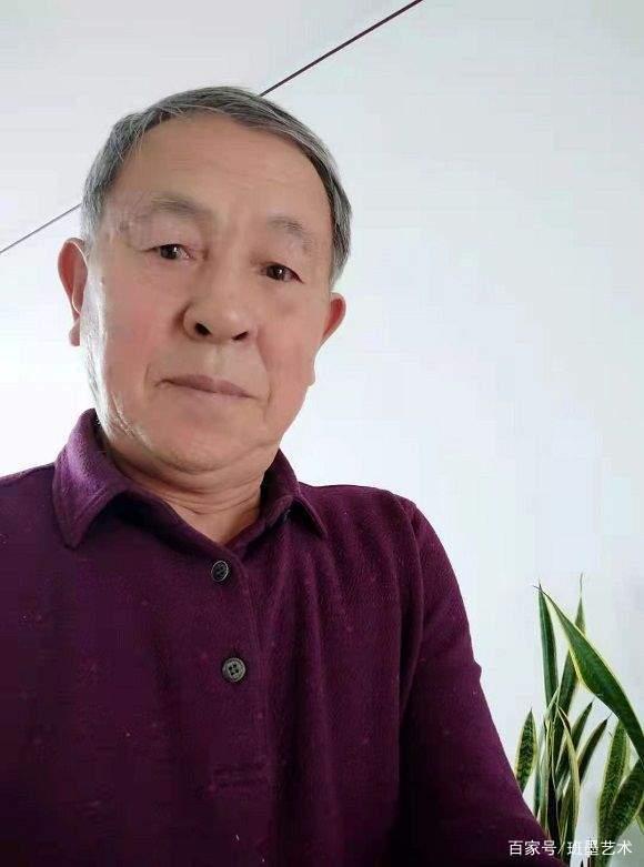 书画家张连华荣获“2021年度优秀文艺工作者”荣誉称号
